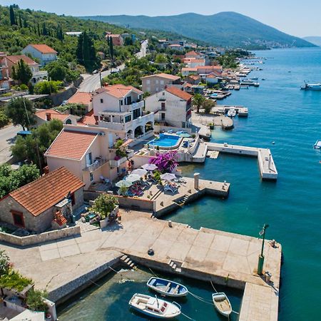 Apartments Novo Mulo Tivat Luaran gambar