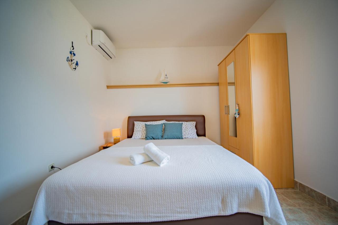 Apartments Novo Mulo Tivat Luaran gambar