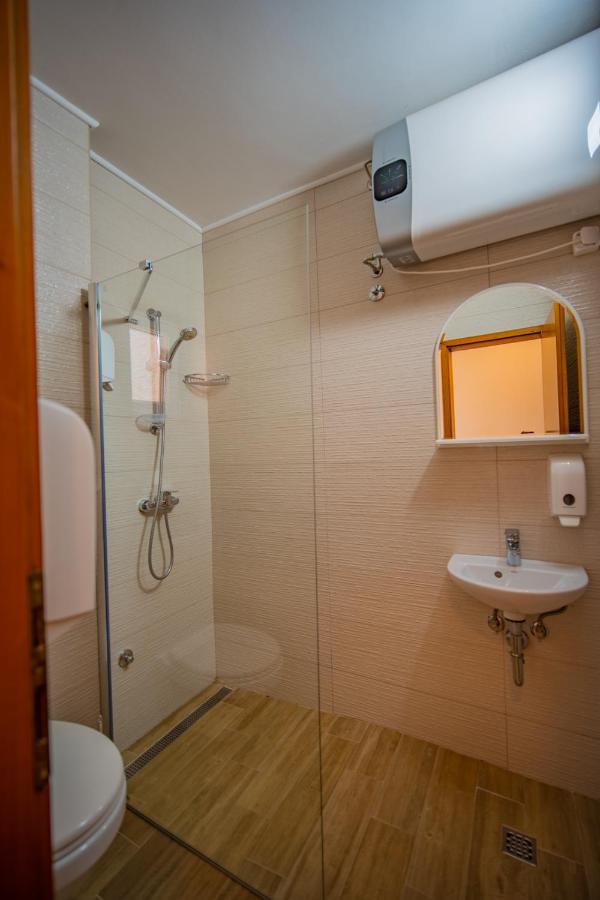 Apartments Novo Mulo Tivat Luaran gambar
