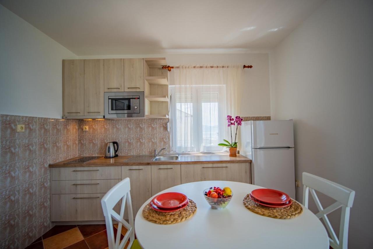 Apartments Novo Mulo Tivat Luaran gambar
