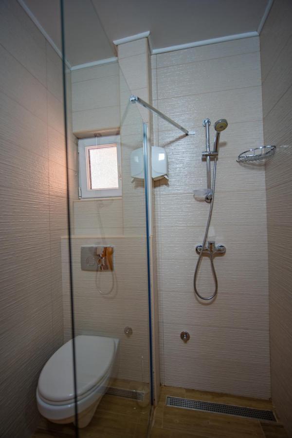 Apartments Novo Mulo Tivat Luaran gambar