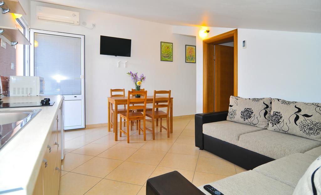 Apartments Novo Mulo Tivat Luaran gambar