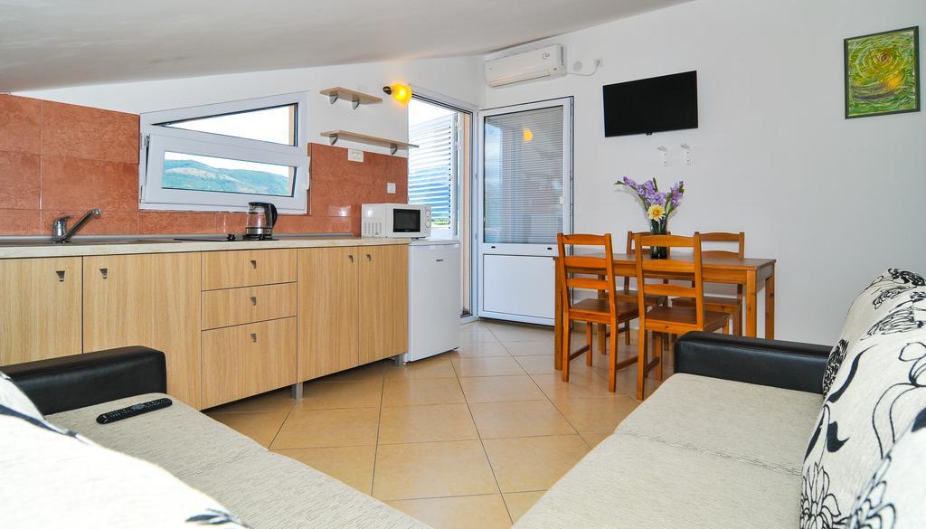 Apartments Novo Mulo Tivat Luaran gambar